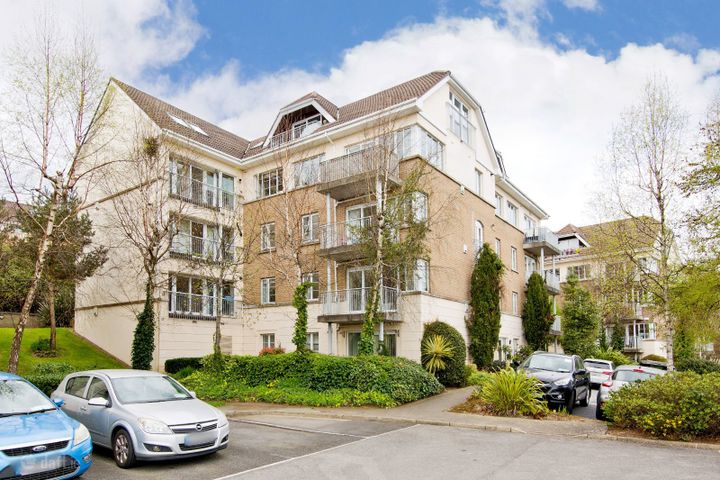 14 Granite Court, Stepaside Park, Stepaside, D18KW40