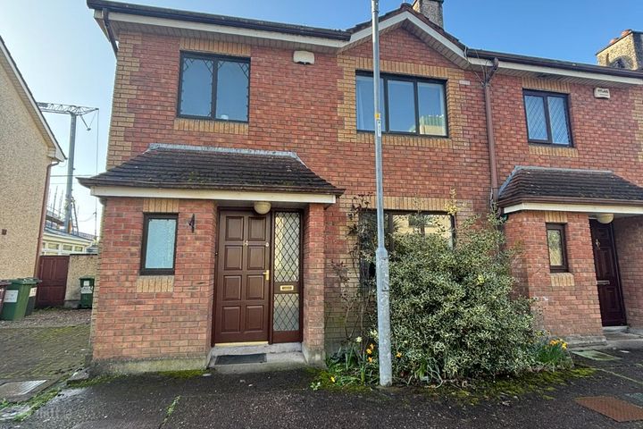 Victoria Village, Farranlea Road, Victoria Cross, Co. Cork