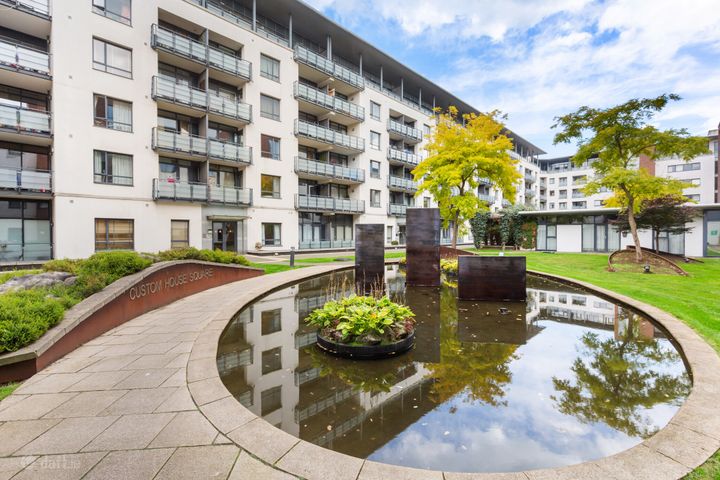 106 Rathlin House, Custom House Square, IFSC, Dublin 1, D01N8N3