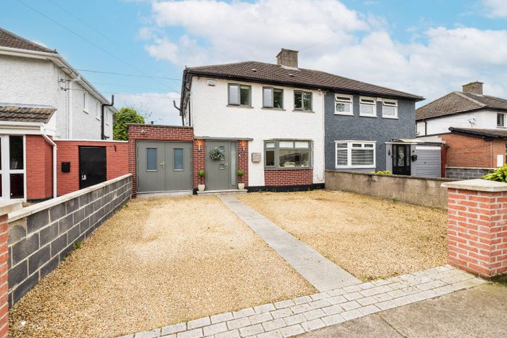 15 Shanowen Avenue, Dublin 9, Santry, Dublin 9, D09E7N1