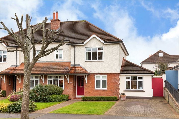23 Hampton Park, St Helens Wood, Booterstown, Dublin