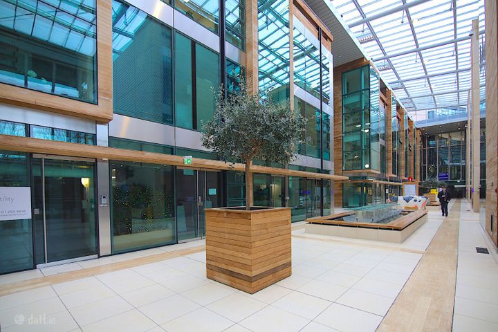 Suite 6, The Mall, Beacon Court, Bracken Road, Sandyford, Dublin 18