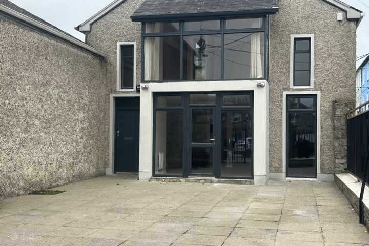 24 Main Street, Cashel, Co. Tipperary