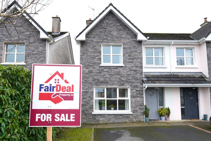 45 Danesfort Court, Loughrea, Co. Galway, H62KH57