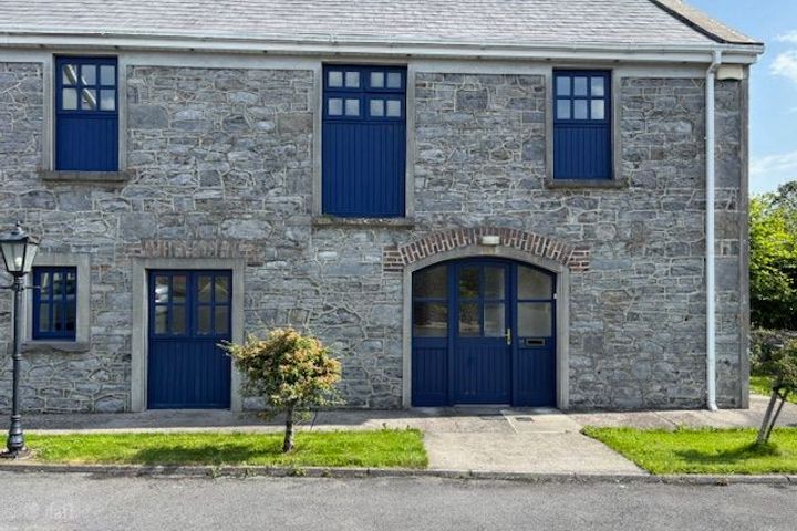 11 The Stables, Bridge Street, Headford, Co. Galway, H91Y367
