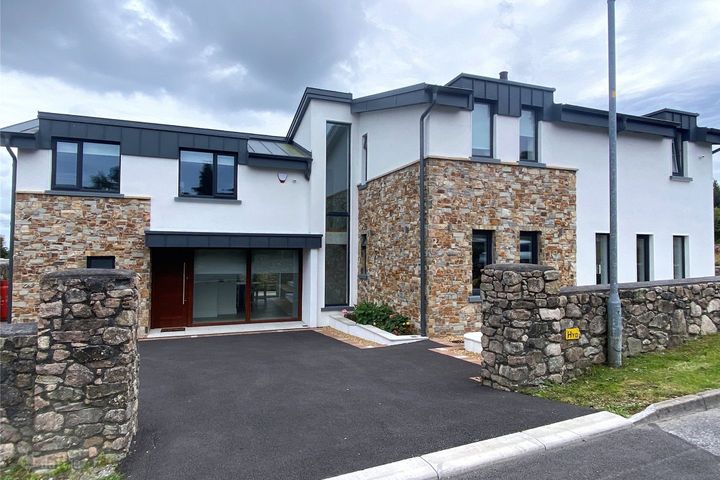 6 Ashdown, Circular Road