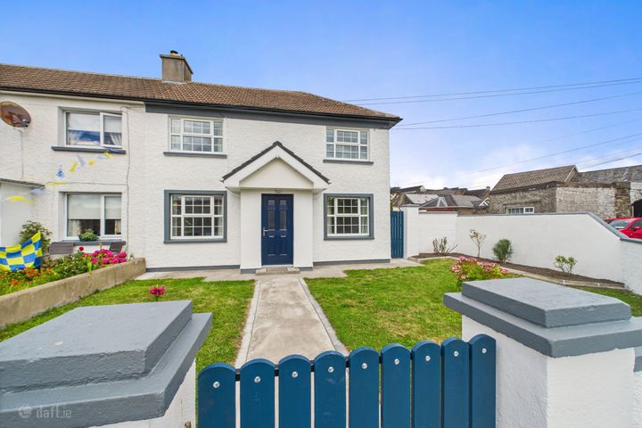 16 O'mahony Avenue, Carrick On Suir, Co Tipperary, Tipperary