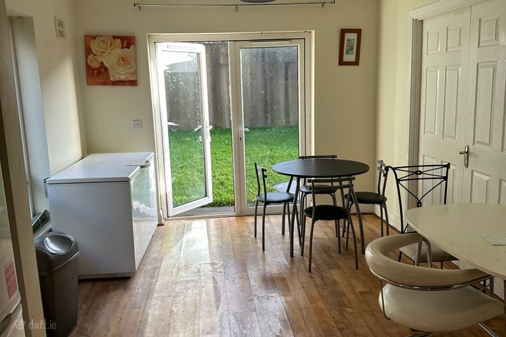 Christendom Square, Abbeylands, Ferrybank, Wate, Ferrybank, Co. Waterford