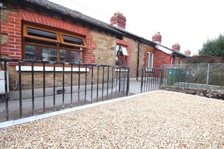 8 Connaught Parade, Dublin 7, Phibsborough, Dublin 7