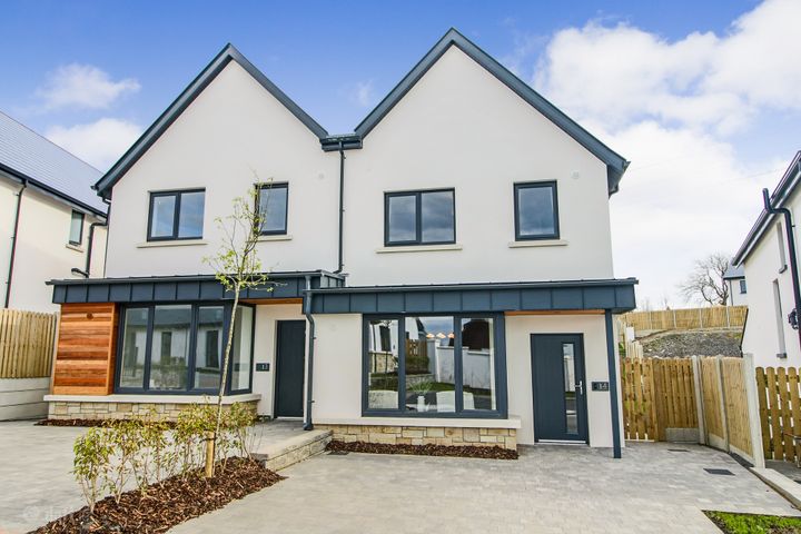 No. 11 The Crescent, Priors Point, Attirory, Carrick-On-Shannon, Co. Leitrim, N41T3P8