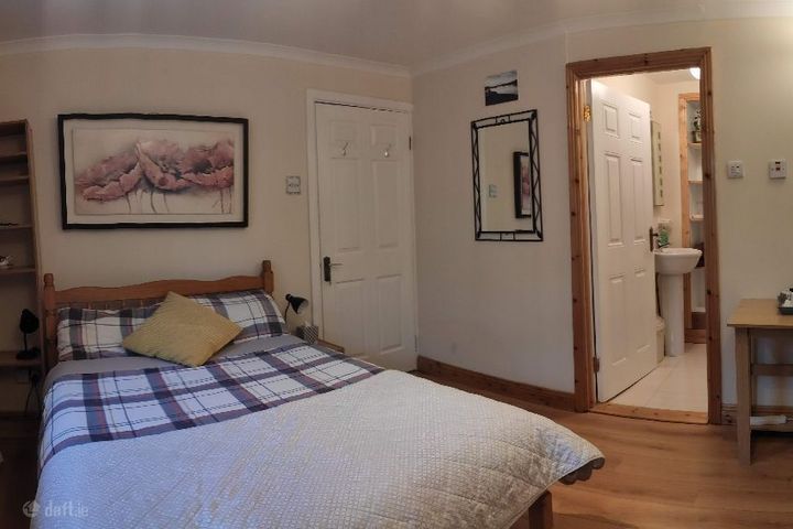 Marian Row, Castlebar, Co. Mayo