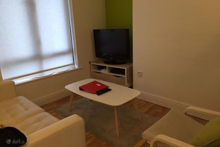 Shelbourne Village, Grand Canal Dock, Dublin 4