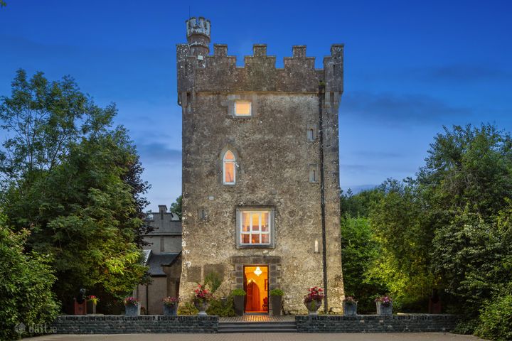 Moyvannon Castle, Kiltoom, Athlone, Roscommon