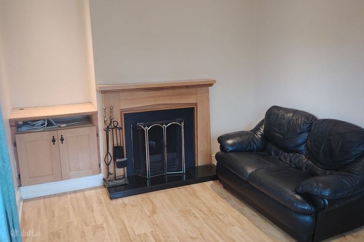 18 Cois Abhann, Castlebar, Co. Mayo