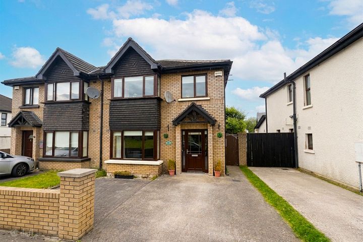 10 The Woods, Cnoc Na Greine, Kilcullen, Co. Kildare, R56H361