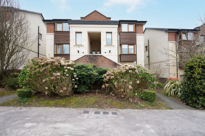 48 The Oaks, Maryborough Ridge, Rochestown, Co. Cork, T12YW84
