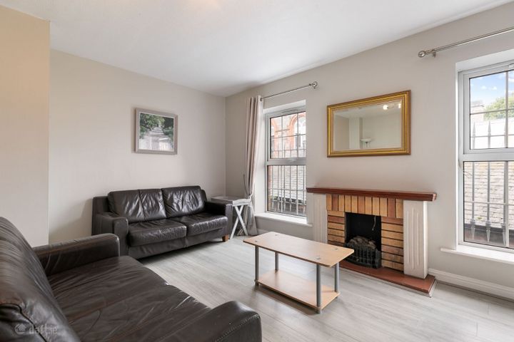 Apt 8, Custom Hall, Gardiner Street Lower, Dublin 1, D01PW67 - Photo 2
