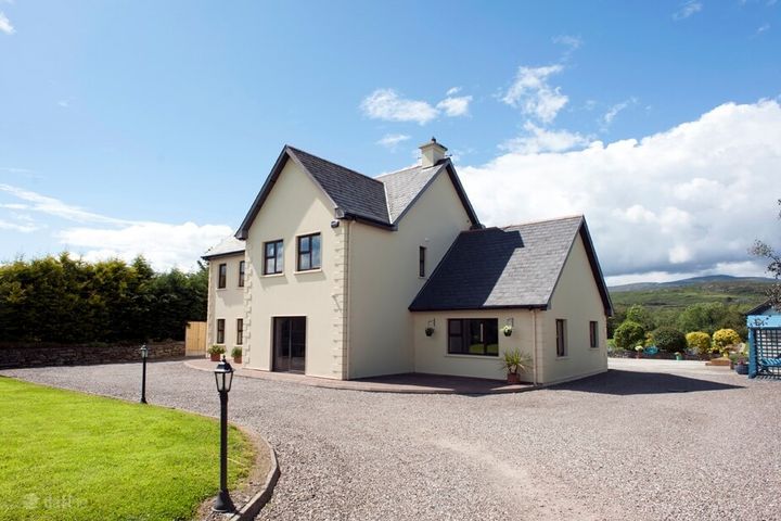 Lisheens, Kealkill, Bantry, Co Cork, P75A662