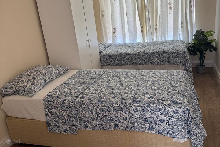 College Gardens, Carlow, Carlow Town, Co. Carlow