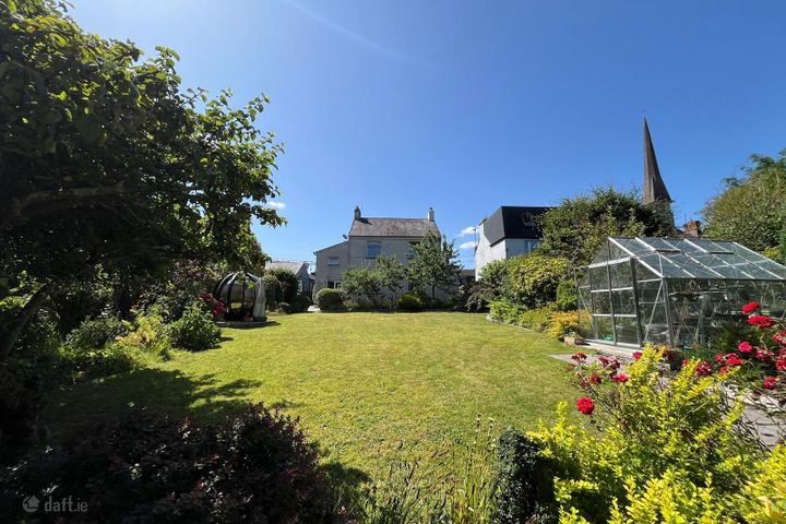 Riverview House, 6 Lota View, Blackrock, Cork