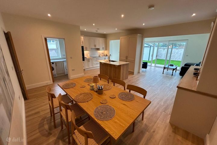 Cois Caislean, Ballincollig, Co. Cork