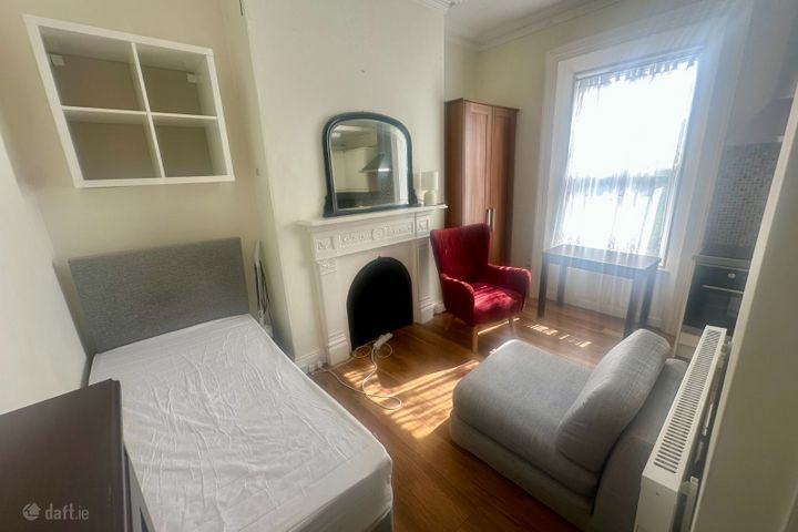 33 Rathdown Road, North Circular Road, Dublin 7