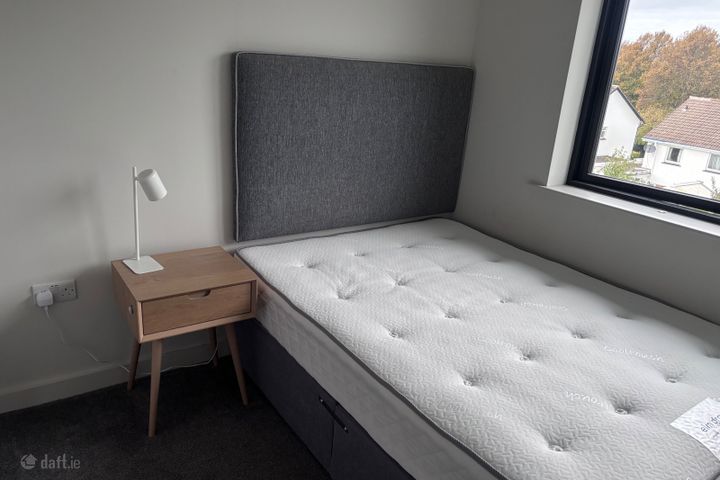 scholarstown, Dublin 16