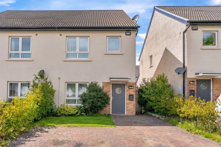 7 Oaktree Lawn, Cunnaberry Hill, Kildare Town, Co. Kildare, R51WA43