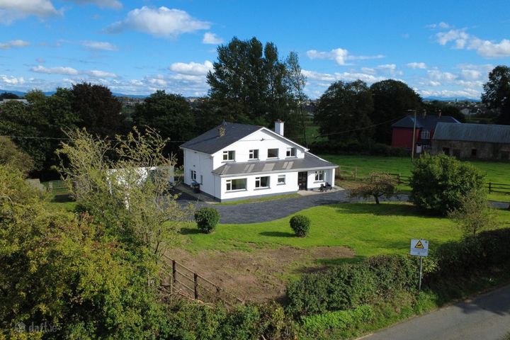Clonevin House, Pass Road, Redgate, Co. Limerick, V94F8X3