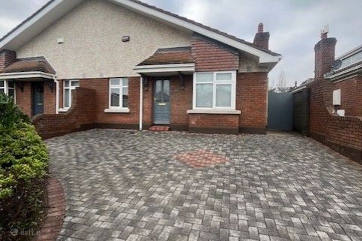 24 Seaview Wood, Dublin 18, Loughlinstown, Co. Dublin