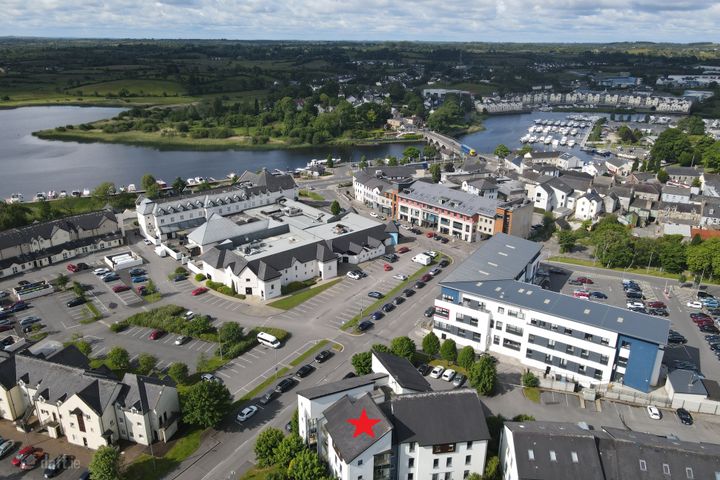 6 The Pavillion, Central Park, Carrick-On-Shannon, Co. Leitrim, N41RD73