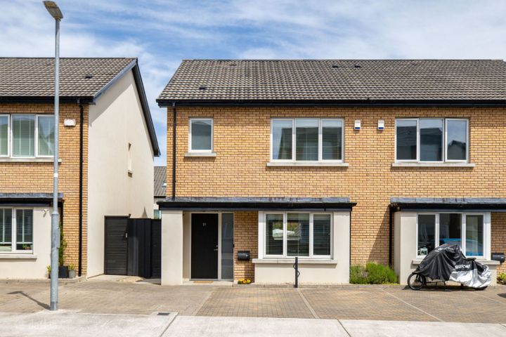 21 Clay Farm Avenue, Dublin 18, Leopardstown, Dublin 18, D18E2PE