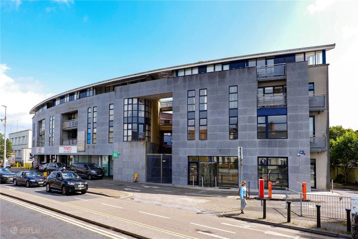 33 Crescent Court, Father Griffin Road, Galway City Centre, Galway, H91Y205