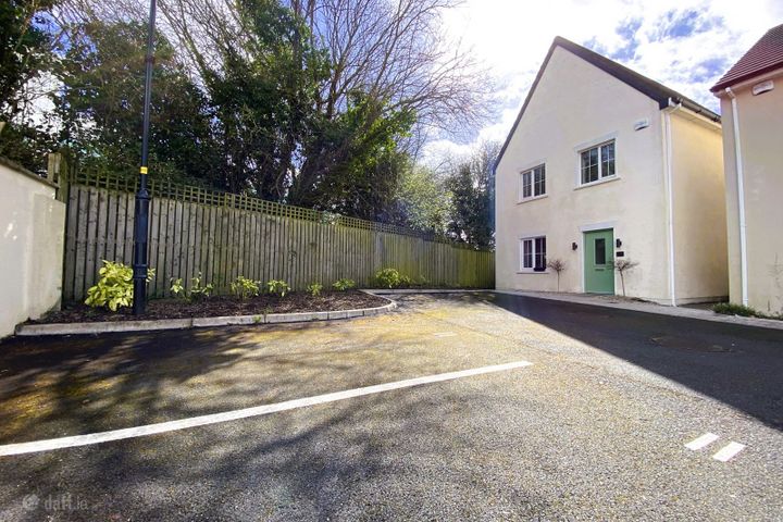11 Cilleithne Gardens, Bellingham, Portlaoise, Co. Laois, R32K4H3
