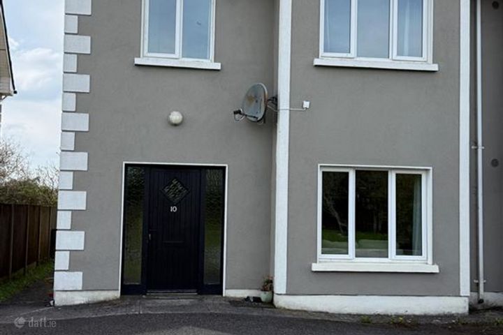 10 Fortlands, Ballaghaderreen, Roscommon, F45WT78