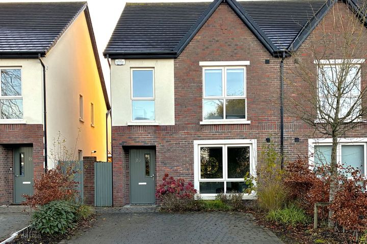 20 Oak Park Court, Naas, Co. Kildare