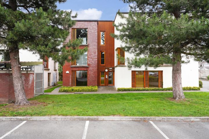 37 Fort Ostman, Old County Road, Crumlin, Dublin 12