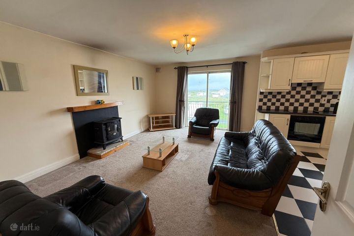 Lar Easa Court, Shore Road, Strandhill, Co. Sligo