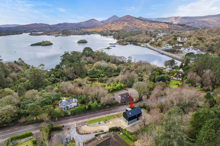 Shrone Hill View, Reenmeen East, Glengarriff, Co Cork, P75FC83