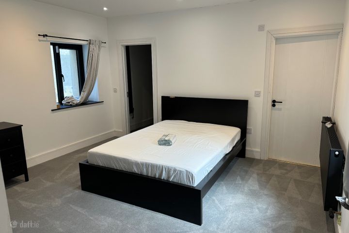 Scalp Villa, Enniskerry Road, Dublin 18, Enniskerry, Co. Wicklow