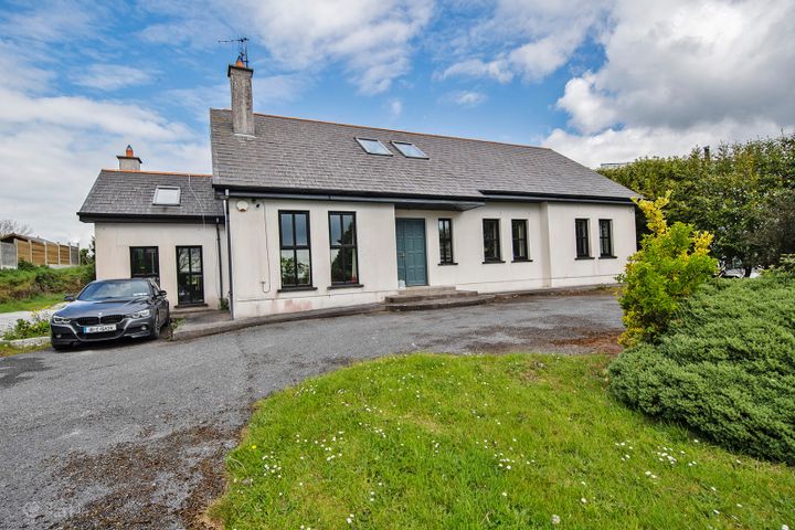 Well House, School Road, Upper Aghada, Aghada, Co. Cork, P25F446