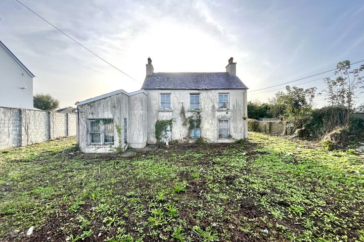 Summerville House, Oakpark Road, Tralee, Co. Kerry, V92HF53