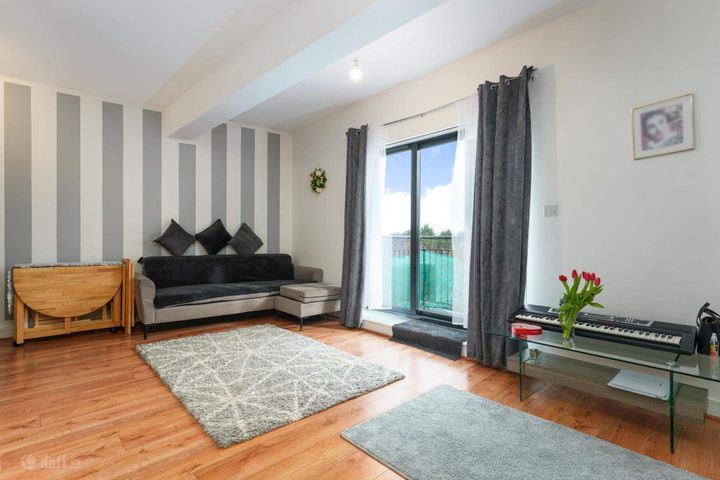 24 Blackthorn Hill Close, Rathcoole, Co. Dublin - Photo 2