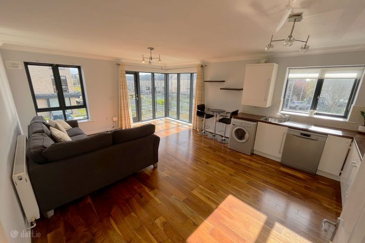 11 Sweetman House, Stapolin Ave The, Coast Baldoyle Dublin 13, Dublin 13, Dublin