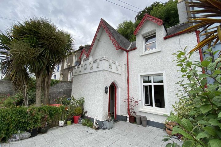 2 Rosearden, Sundays Well Rd, Cork, Cork