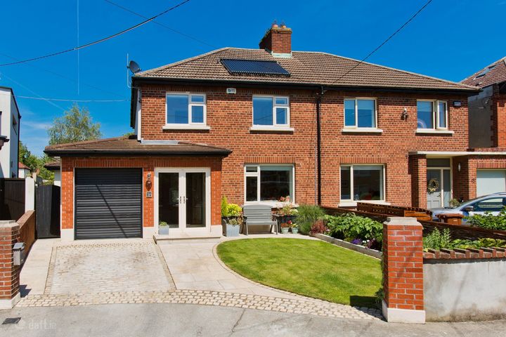 16 Dollymount Grove, Clontarf, Dublin, Dublin 3, Dublin