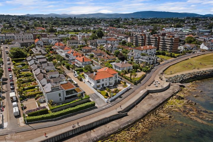 Cooleen, 12 Marine Parade, Sandycove, Dublin