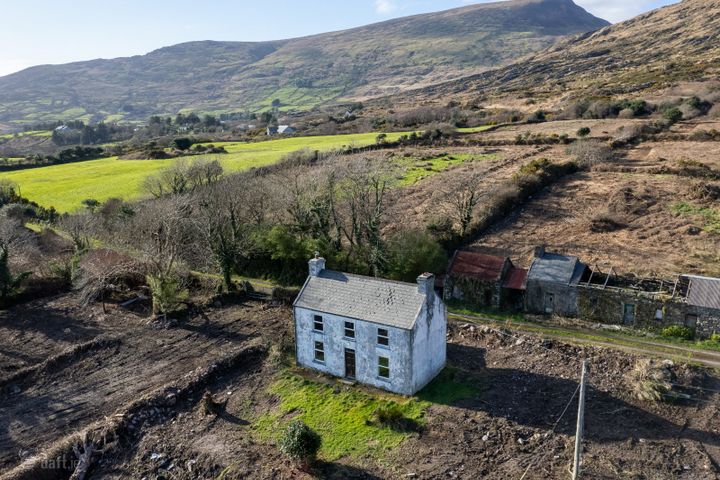 Upper Liss, Castlecove, Co Kerry, V93WT35