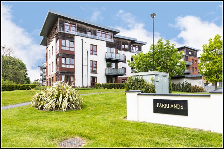 12 Parklands, Northwood, Santry, Dublin 9