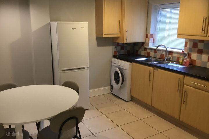 Sundale Avenue, tallaght Dublin 24, Jobstown, Dublin 24